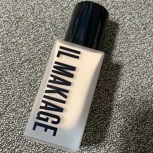 Il Makiage Woke Up Like This foundation shade 060